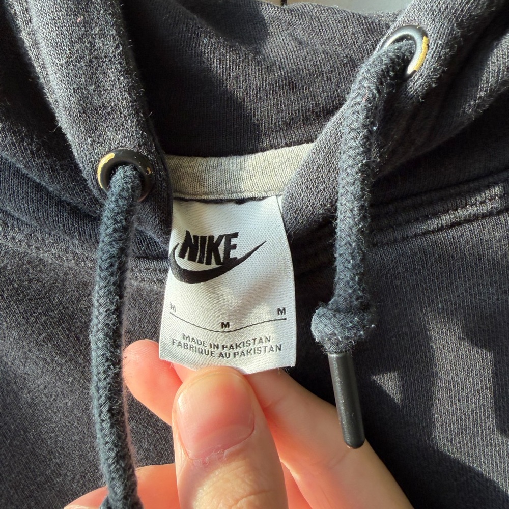 Nike Men’s Club Fleece- Black Swearshirt - Picture 3 of 4